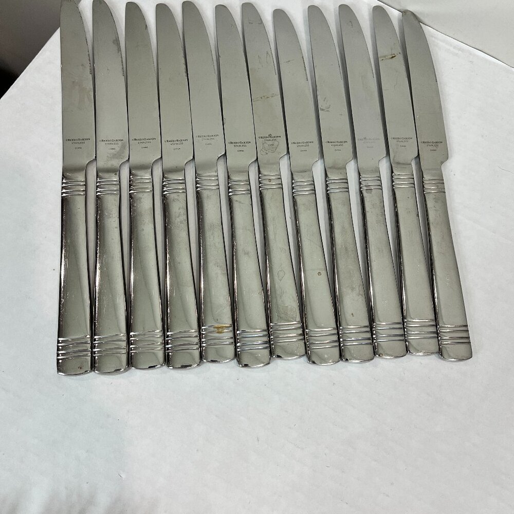 Set of 12, Reed & Barton Longwood Dinner Knives